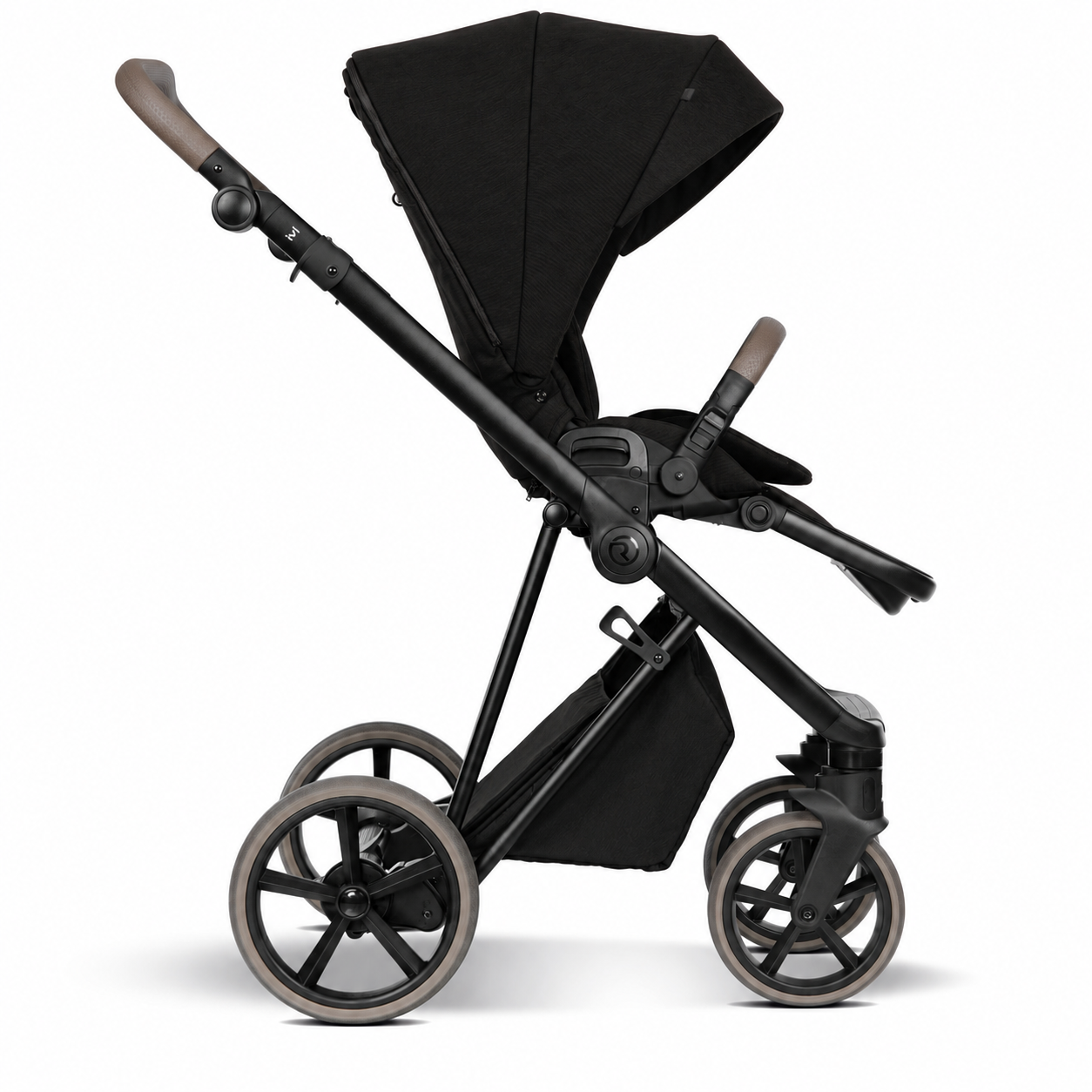 Kompletny zestaw akcesoriów wózka dziecięcego Roan Ivi 2.0 Black Silk